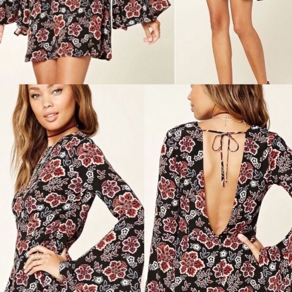 SOLD ❌Floral Print Mini Bell Sleeve Dress❌ - Picture 5 of 5